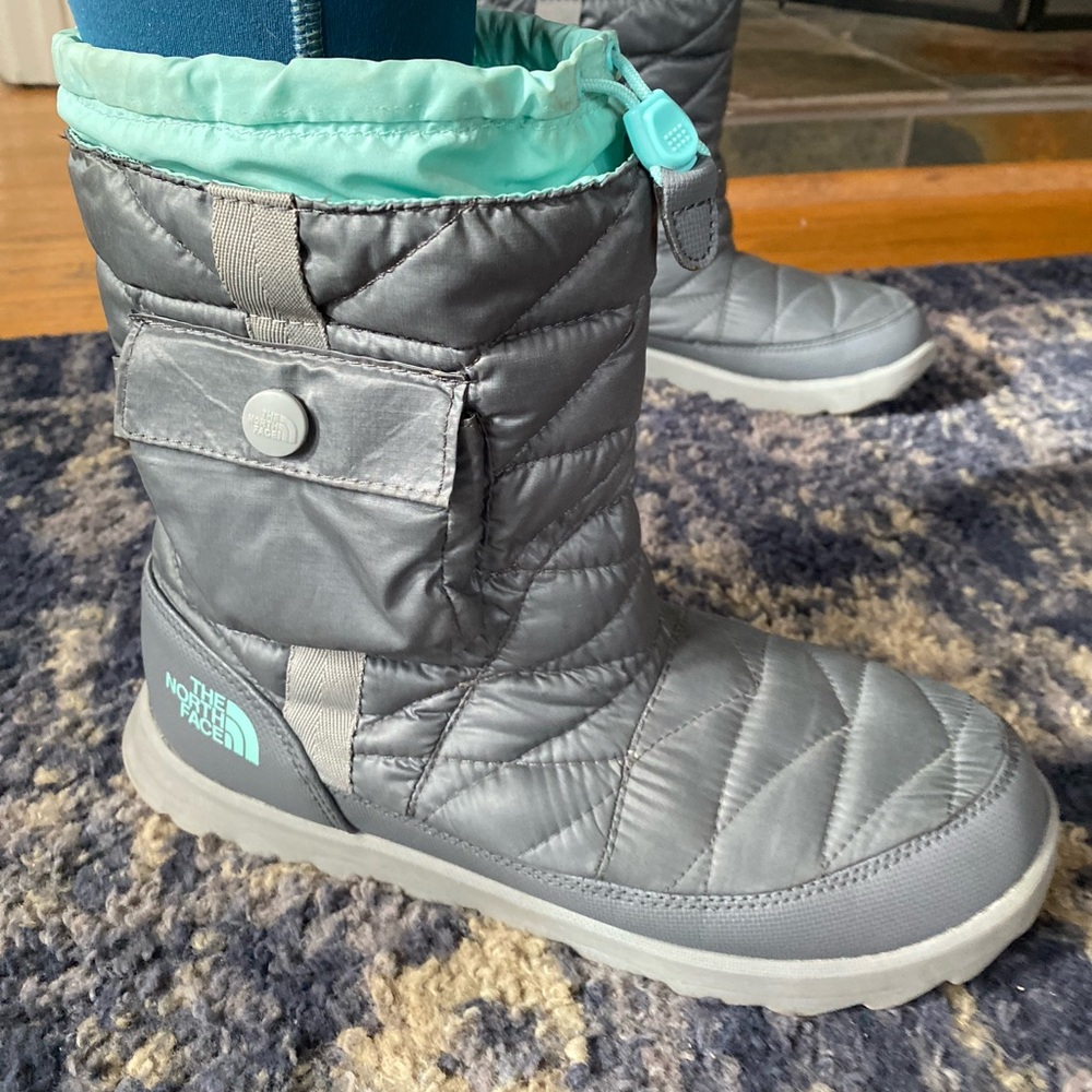 North face winter short boots